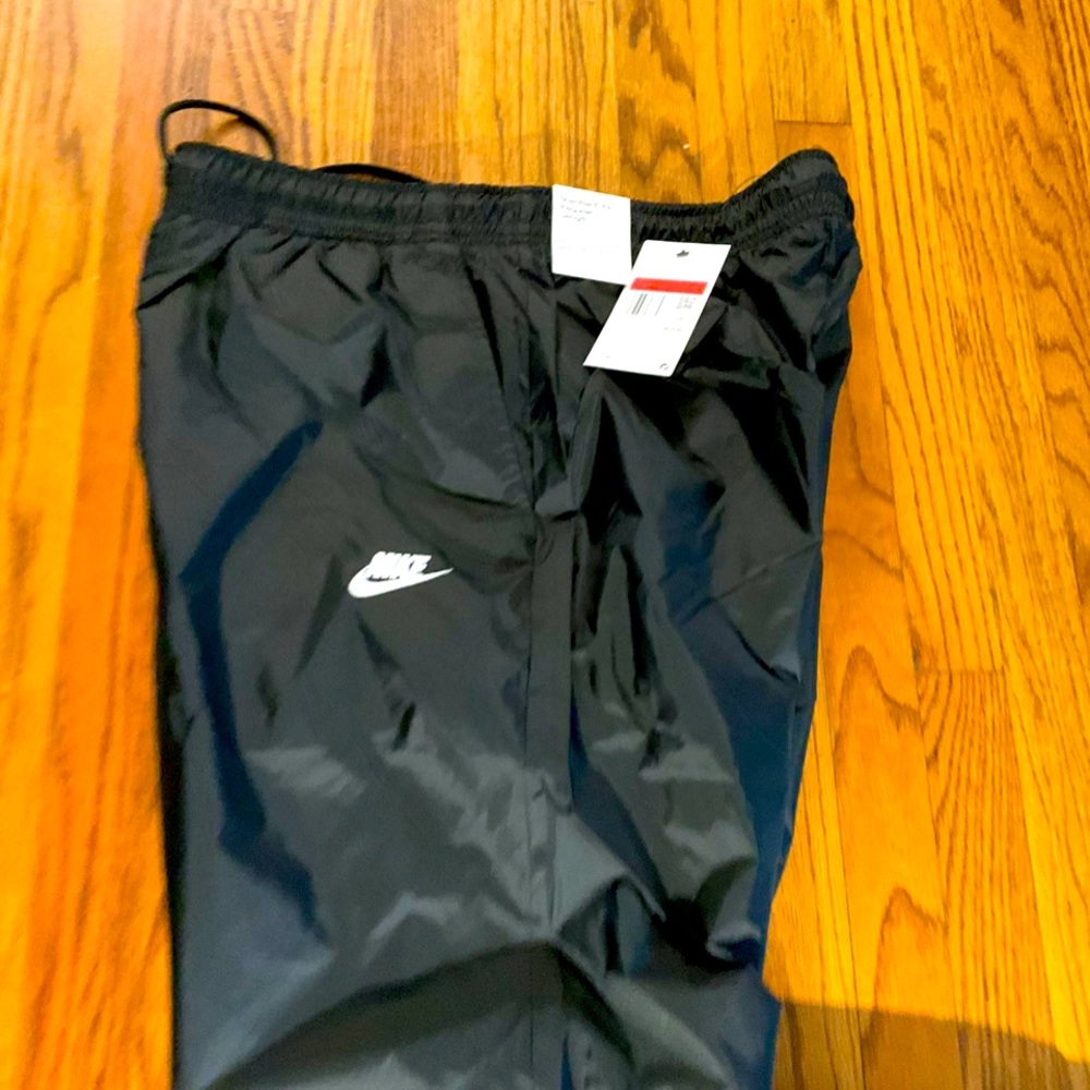 Nike Sportswear Windrunner Men's Track Jogger Pants Black Sz Large CN8774-010